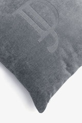 Cuscino medium con ricamo grande grigio-Dan John