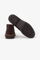 Engineer boot in dark brown suede