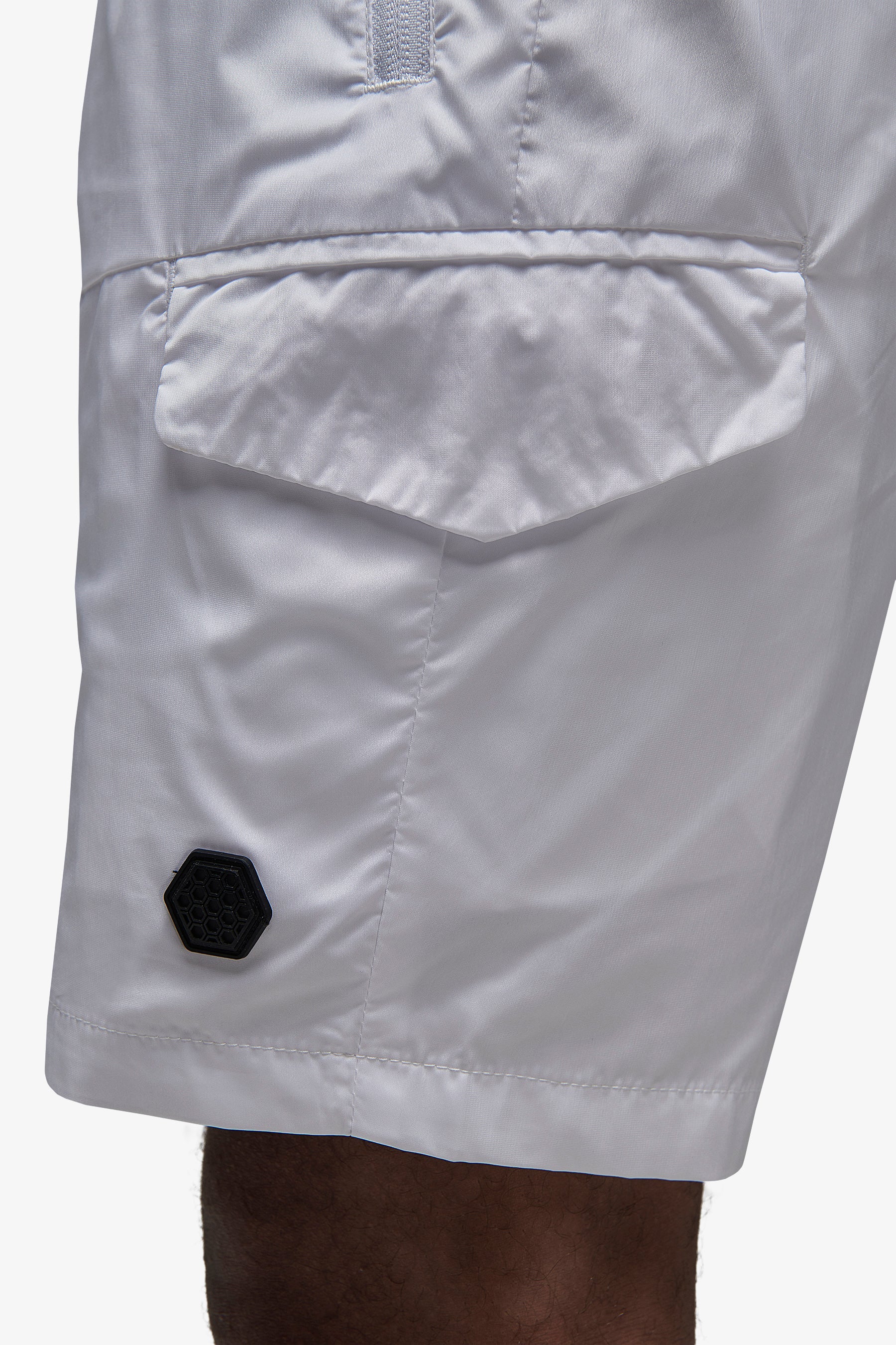 Bermuda tecnico con tascone bianco DNJ-Dan John