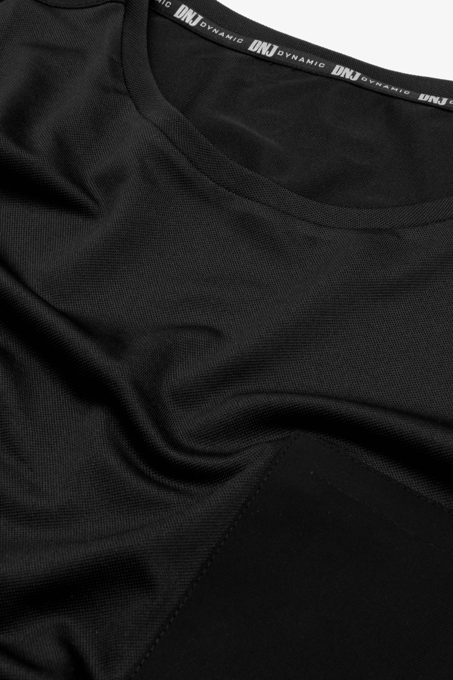 T-shirt tecnica con taschino DNJ nera-Dan John