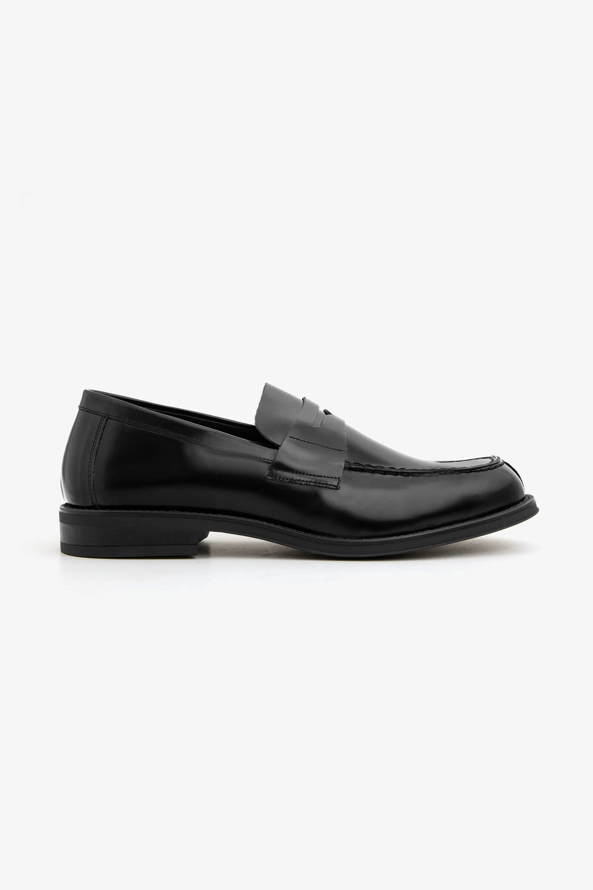 Black college moccasin
