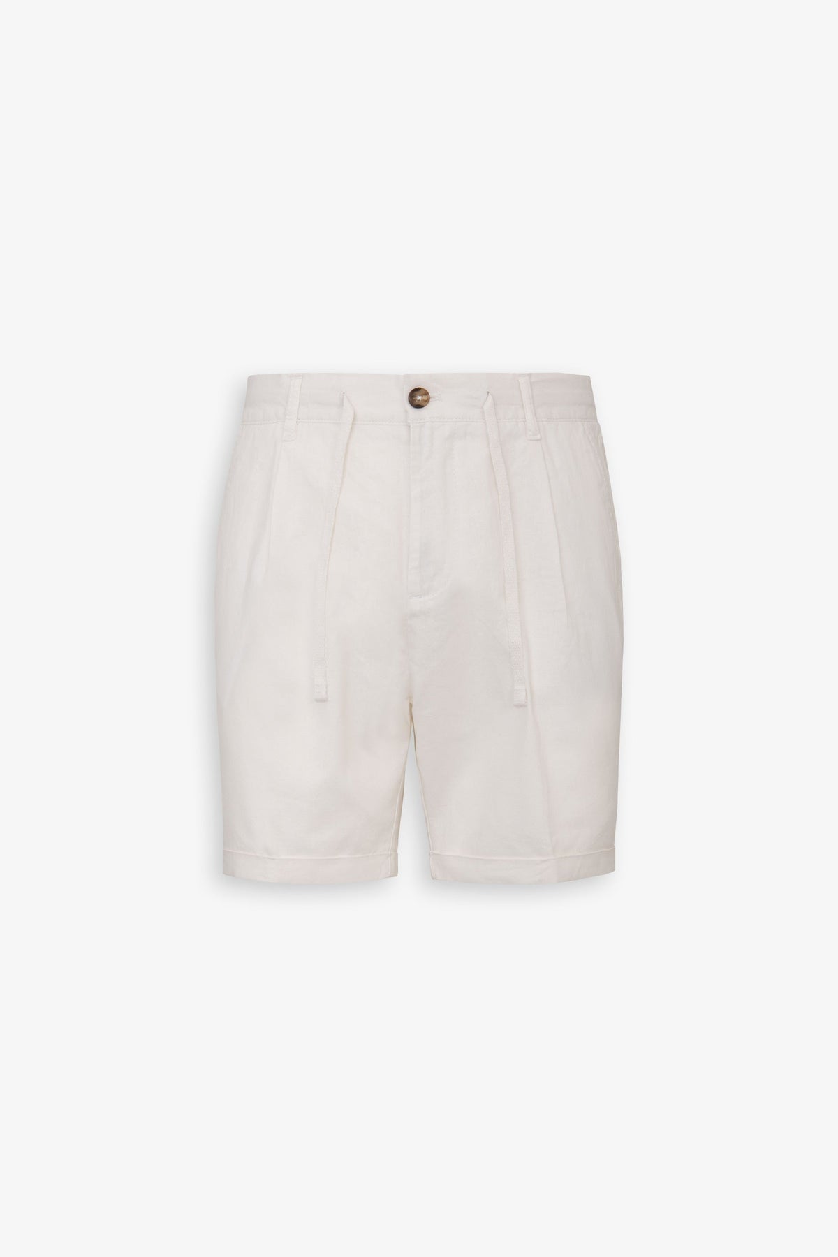 Bermuda shorts with white pleats